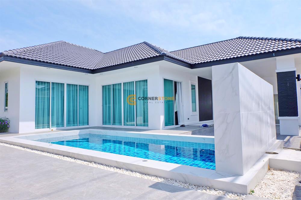 3 bedroom pool villa in Garden Ville 2 Huay Yai with private garden in managed community